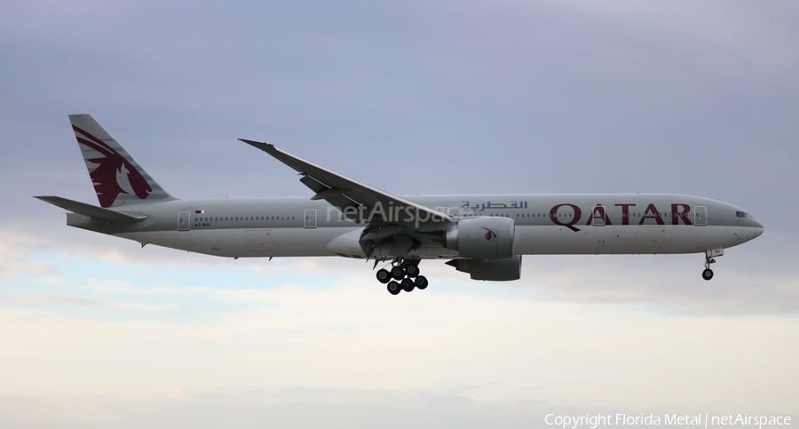 Qatar Airways Boeing 777-3DZ(ER) (A7-BAI) | Photo 516331