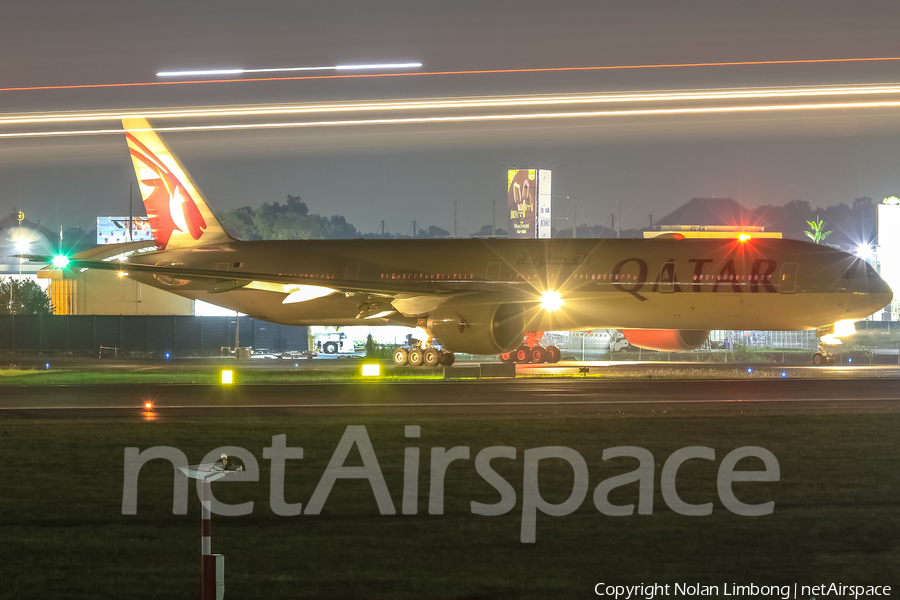 Qatar Airways Boeing 777-3DZ(ER) (A7-BAJ) | Photo 468195