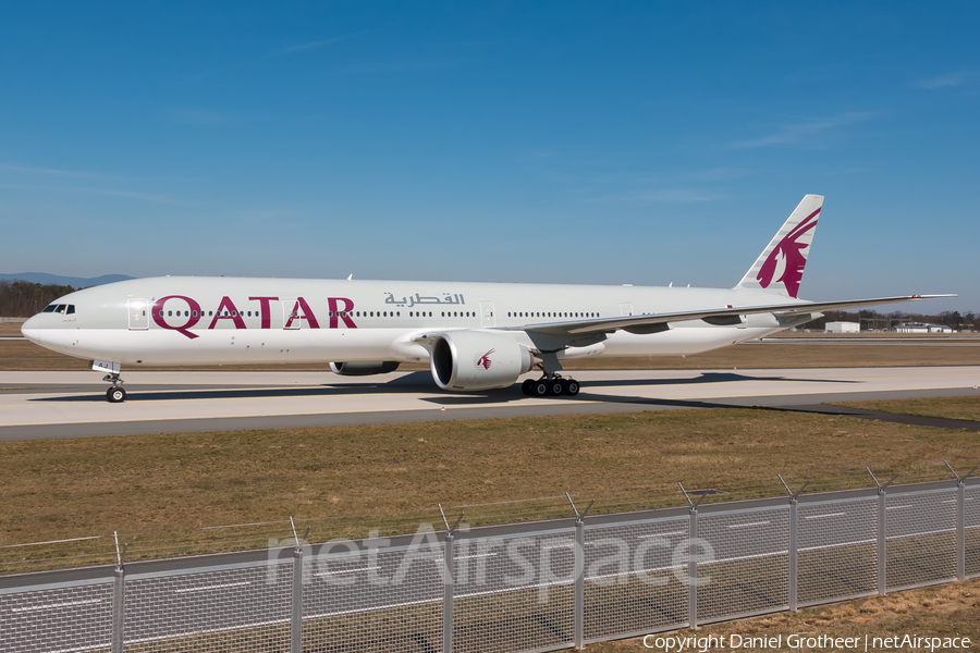 Qatar Airways Boeing 777-3DZ(ER) (A7-BAJ) | Photo 238567