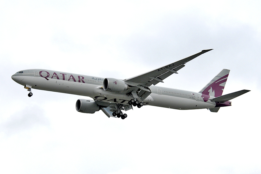 Qatar Airways Boeing 777-3DZ(ER) (A7-BAJ) | Photo 12485