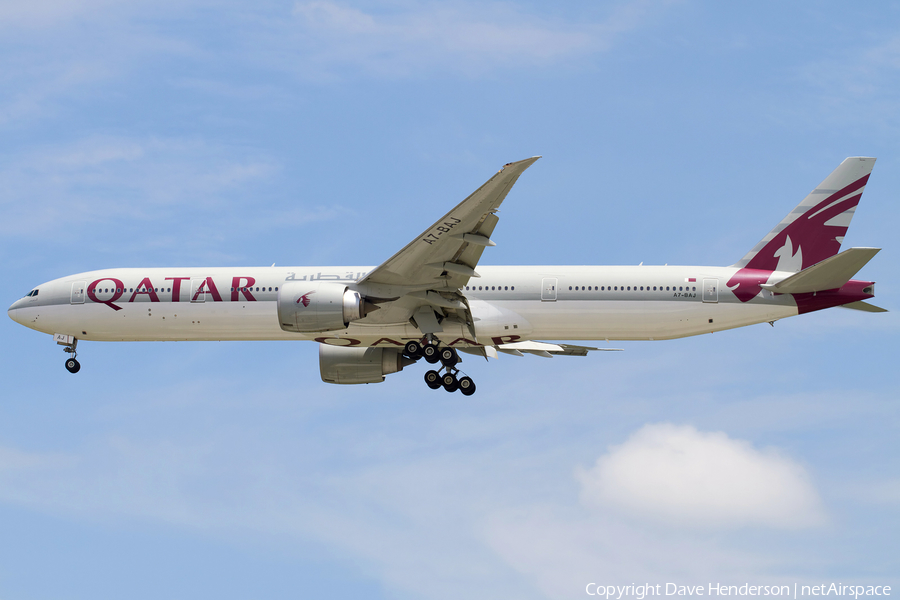 Qatar Airways Boeing 777-3DZ(ER) (A7-BAJ) | Photo 21831