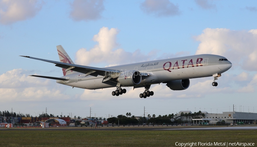 Qatar Airways Boeing 777-3DZ(ER) (A7-BAL) | Photo 516334