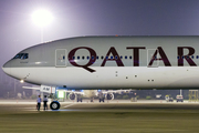 Qatar Airways Boeing 777-3DZ(ER) (A7-BAM) at  Guangzhou - Baiyun, China