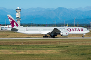 Qatar Airways Boeing 777-3DZ(ER) (A7-BAN) at  Milan - Malpensa, Italy