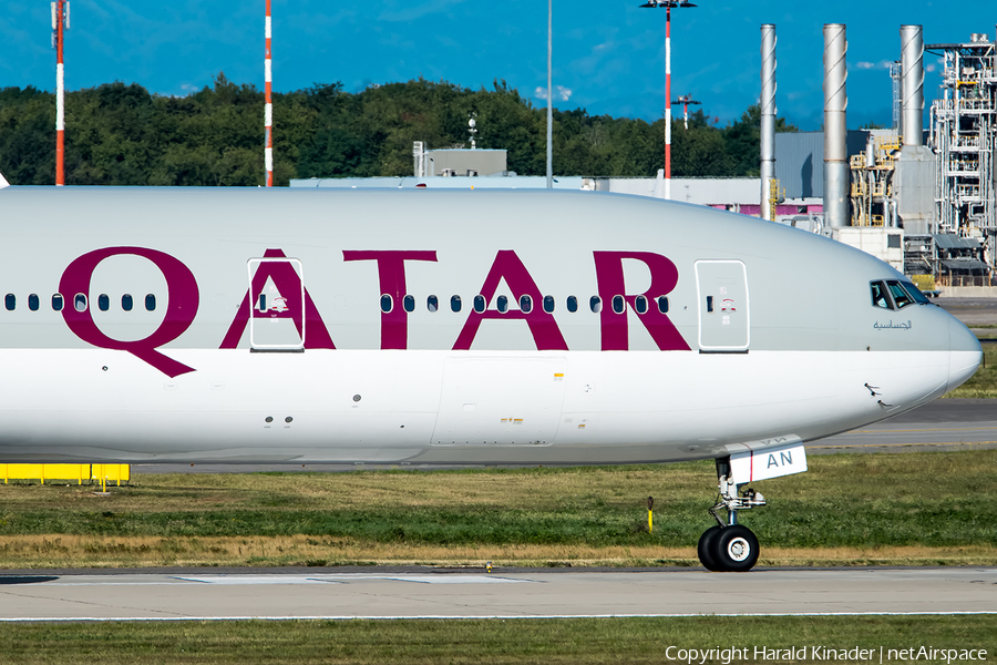 Qatar Airways Boeing 777-3DZ(ER) (A7-BAN) | Photo 301480