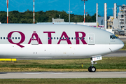 Qatar Airways Boeing 777-3DZ(ER) (A7-BAN) at  Milan - Malpensa, Italy