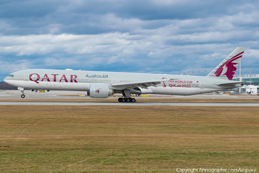 Qatar Airways Boeing 777-3DZ(ER) (A7-BAO) | Photo 554129