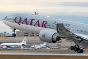 Qatar Airways Boeing 777-3DZ(ER) (A7-BAO) at  Munich, Germany