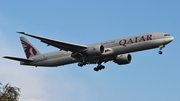 Qatar Airways Boeing 777-3DZ(ER) (A7-BAQ) at  Frankfurt am Main, Germany