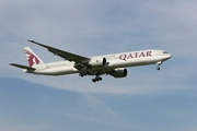 Qatar Airways Boeing 777-3DZ(ER) (A7-BAQ) at  London - Heathrow, United Kingdom