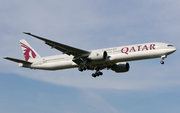Qatar Airways Boeing 777-3DZ(ER) (A7-BAQ) at  London - Heathrow, United Kingdom