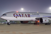 Qatar Airways Boeing 777-3DZ(ER) (A7-BAS) at  Guangzhou - Baiyun, China