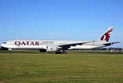 Qatar Airways Boeing 777-3DZ(ER) (A7-BAT) at  Amsterdam - Schiphol, Netherlands