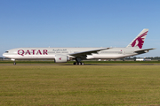 Qatar Airways Boeing 777-3DZ(ER) (A7-BAT) at  Amsterdam - Schiphol, Netherlands