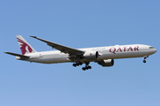 Qatar Airways Boeing 777-3DZ(ER) (A7-BAT) at  Frankfurt am Main, Germany