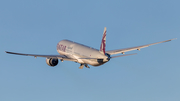 Qatar Airways Boeing 777-3DZ(ER) (A7-BAU) at  Amsterdam - Schiphol, Netherlands