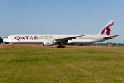 Qatar Airways Boeing 777-3DZ(ER) (A7-BAU) at  Amsterdam - Schiphol, Netherlands