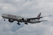 Qatar Airways Boeing 777-3DZ(ER) (A7-BAV) at  Frankfurt am Main, Germany