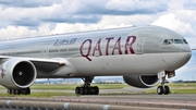Qatar Airways Boeing 777-3DZ(ER) (A7-BAW) at  Paris - Charles de Gaulle (Roissy), France