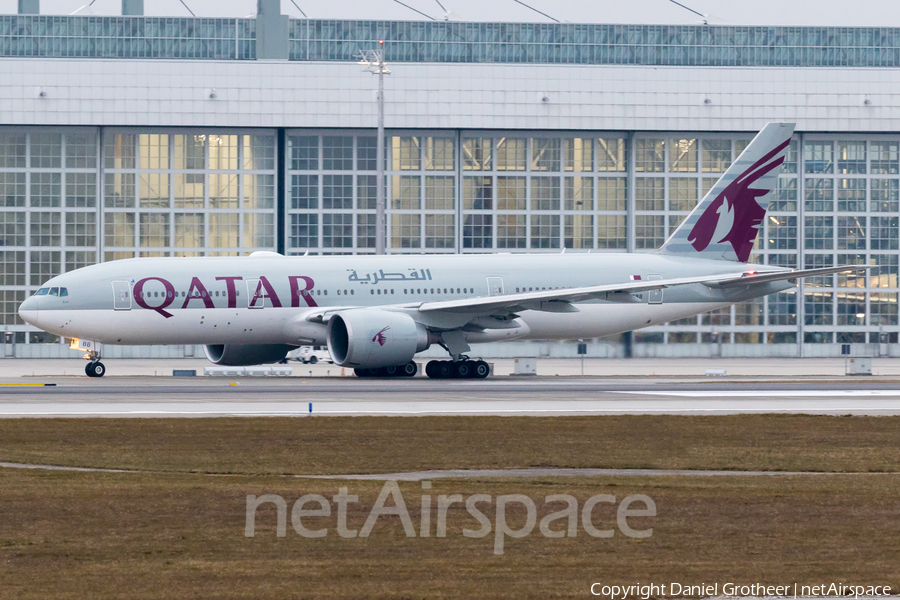 Qatar Airways Boeing 777-2DZ(LR) (A7-BBB) | Photo 288576