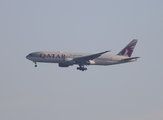 Qatar Airways Boeing 777-2DZ(LR) (A7-BBB) at  Chicago - O'Hare International, United States