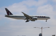 Qatar Airways Boeing 777-2DZ(LR) (A7-BBD) at  Los Angeles - International, United States