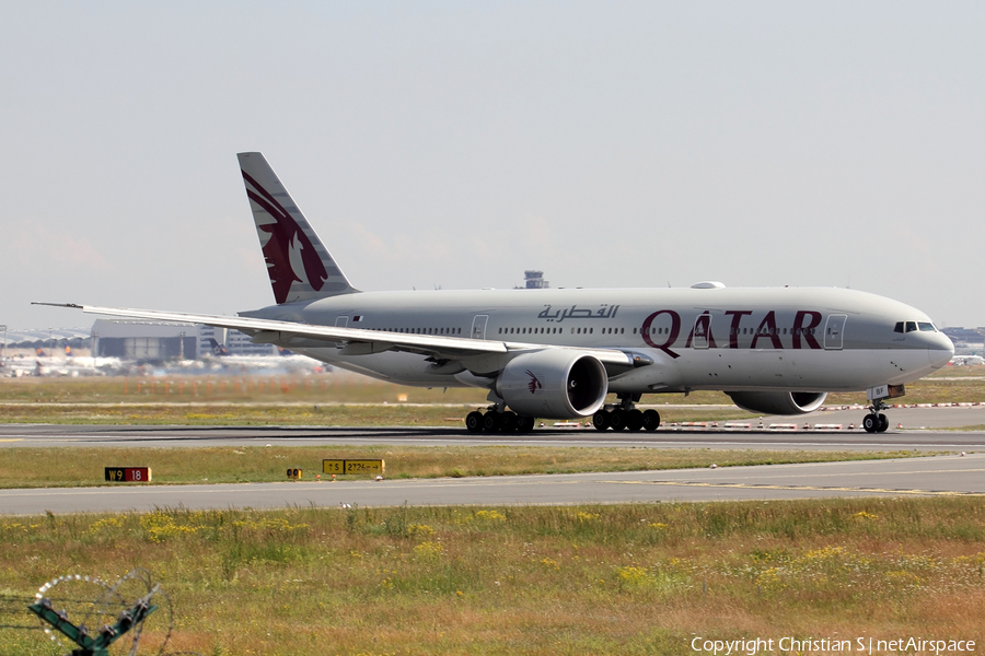 Qatar Airways Boeing 777-2DZ(LR) (A7-BBF) | Photo 334740