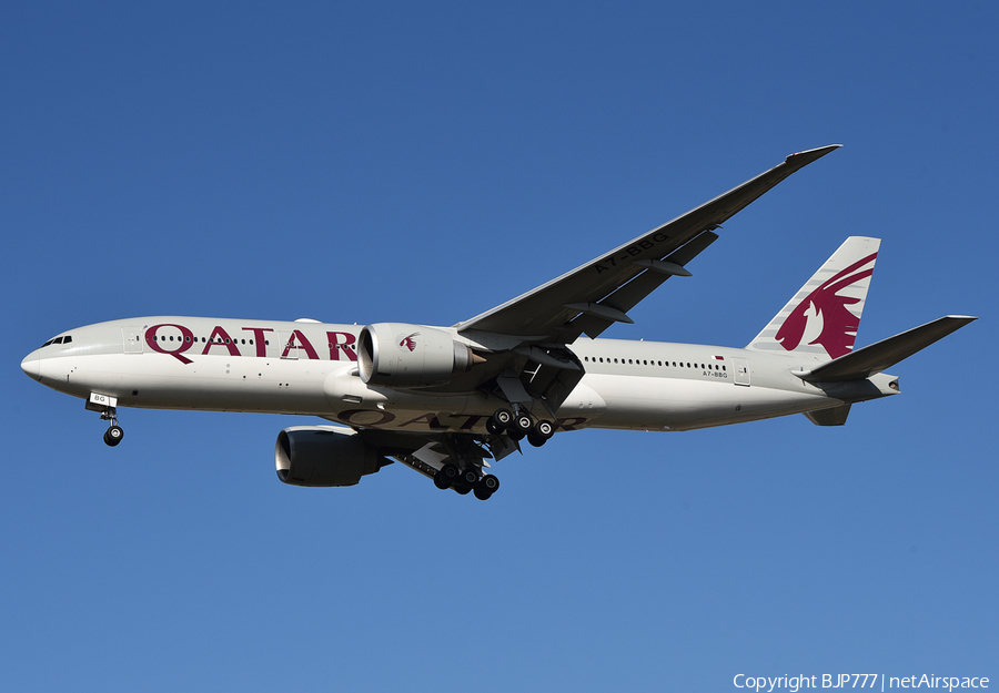 Qatar Airways Boeing 777-2DZ(LR) (A7-BBG) | Photo 437654