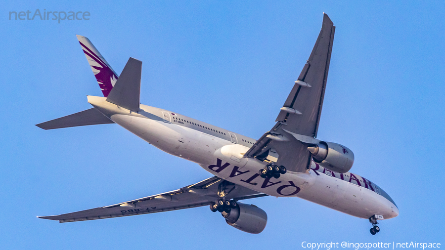 Qatar Airways Boeing 777-2DZ(LR) (A7-BBG) | Photo 393996