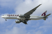 Qatar Airways Boeing 777-2DZ(LR) (A7-BBG) at  Houston - George Bush Intercontinental, United States