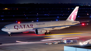 Qatar Airways Boeing 777-2DZ(LR) (A7-BBI) at  Houston - George Bush Intercontinental, United States