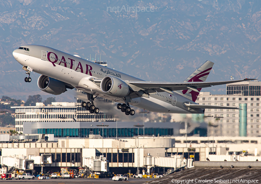 Qatar Airways Boeing 777-2DZ(LR) (A7-BBI) | Photo 356095