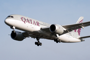 Qatar Airways Boeing 787-8 Dreamliner (A7-BCA) at  London - Heathrow, United Kingdom