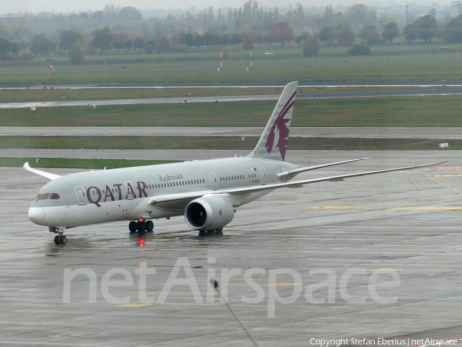 Qatar Airways Boeing 787-8 Dreamliner (A7-BCB) | Photo 409164