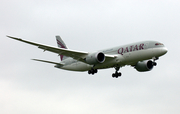 Qatar Airways Boeing 787-8 Dreamliner (A7-BCB) at  Manchester - International (Ringway), United Kingdom