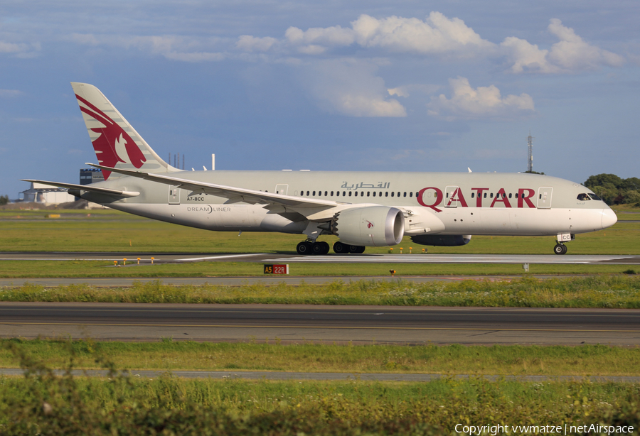 Qatar Airways Boeing 787-8 Dreamliner (A7-BCC) | Photo 404052