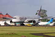 Qatar Airways Boeing 787-8 Dreamliner (A7-BCE) at  Denpasar/Bali - Ngurah Rai International, Indonesia