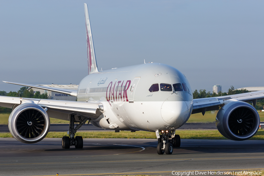 Qatar Airways Boeing 787-8 Dreamliner (A7-BCE) | Photo 247425