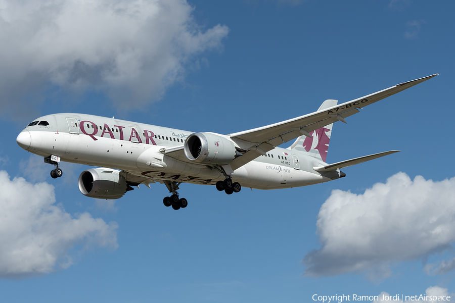 Qatar Airways Boeing 787-8 Dreamliner (A7-BCG) | Photo 604692