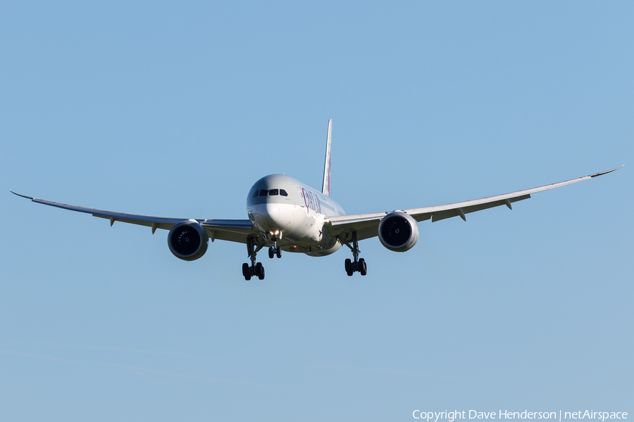 Qatar Airways Boeing 787-8 Dreamliner (A7-BCH) | Photo 298921