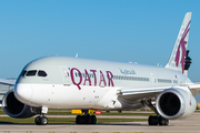 Qatar Airways Boeing 787-8 Dreamliner (A7-BCI) at  Manchester - International (Ringway), United Kingdom