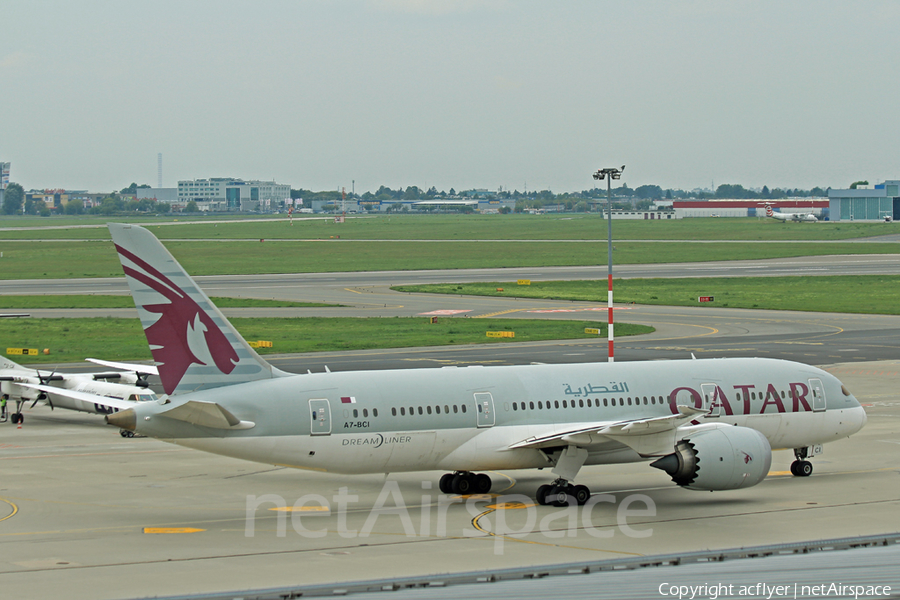 Qatar Airways Boeing 787-8 Dreamliner (A7-BCI) | Photo 526819