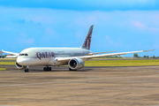 Qatar Airways Boeing 787-8 Dreamliner (A7-BCK) at  Denpasar/Bali - Ngurah Rai International, Indonesia