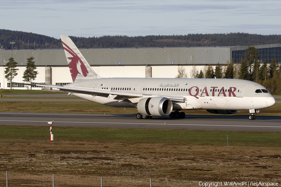 Qatar Airways Boeing 787-8 Dreamliner (A7-BCK) | Photo 681092