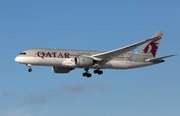 Qatar Airways Boeing 787-8 Dreamliner (A7-BCL) at  Amsterdam - Schiphol, Netherlands