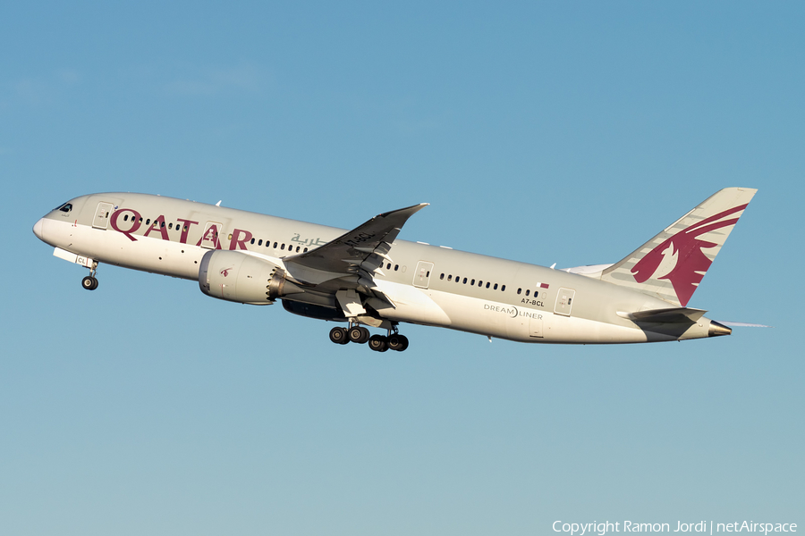 Qatar Airways Boeing 787-8 Dreamliner (A7-BCL) | Photo 487541