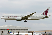Qatar Airways Boeing 787-8 Dreamliner (A7-BCL) at  London - Heathrow, United Kingdom