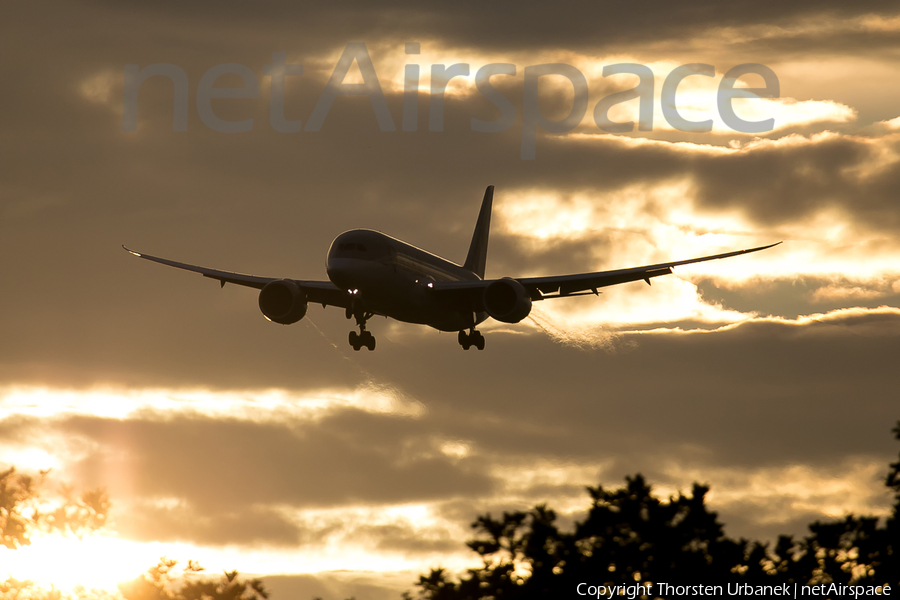 Qatar Airways Boeing 787-8 Dreamliner (A7-BCN) | Photo 118038