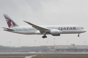 Qatar Airways Boeing 787-8 Dreamliner (A7-BCO) at  Milan - Malpensa, Italy