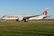 Qatar Airways Boeing 787-8 Dreamliner (A7-BCP) at  Amsterdam - Schiphol, Netherlands